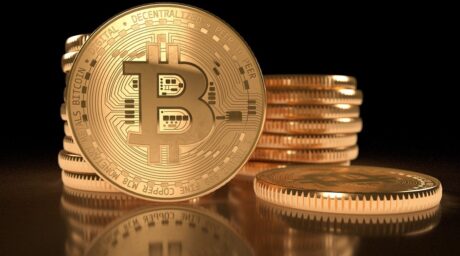 bitcoin-sends-mixed-signals-at-$23,000,-capped-upside-potential?