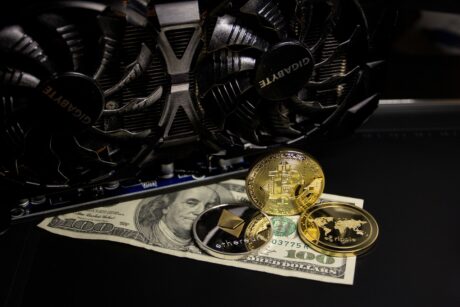 Experts Predict Ethereum Will Plunge Further In Price image